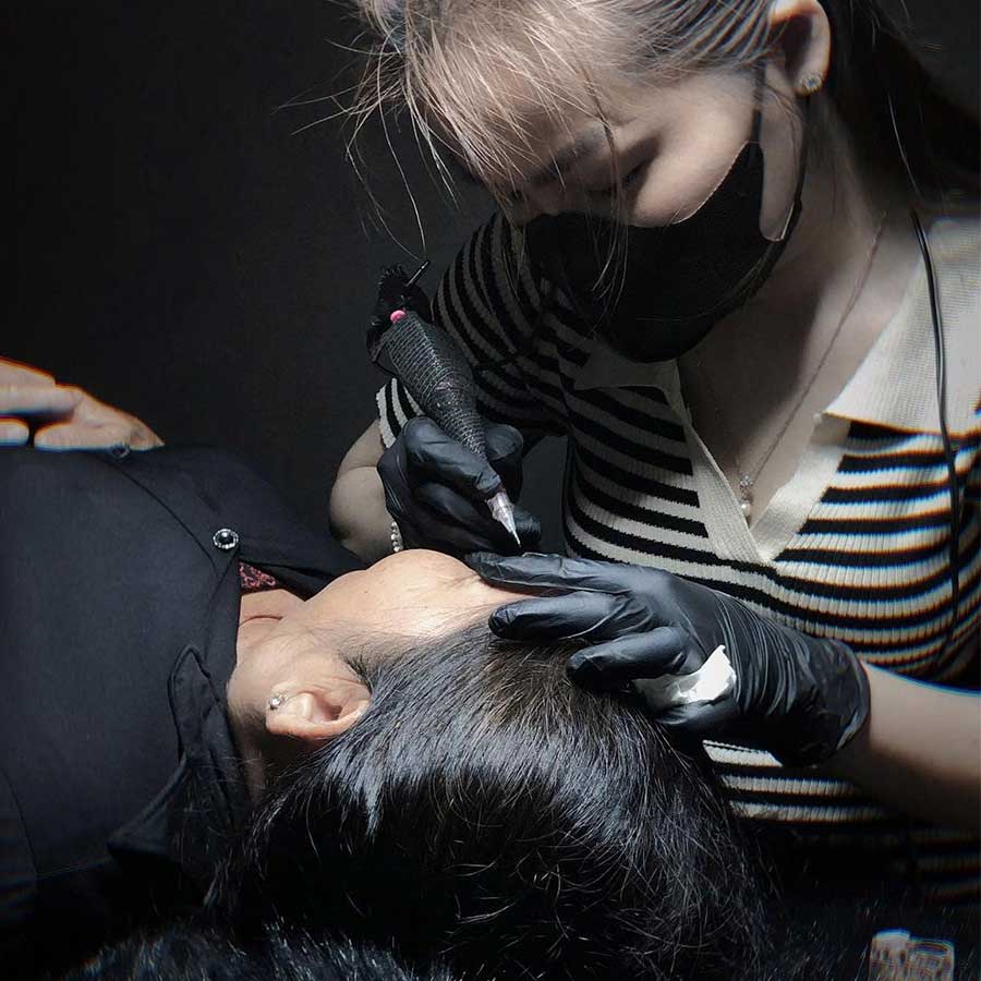 Dịch vụ Chân mày sợi Hairstrokes