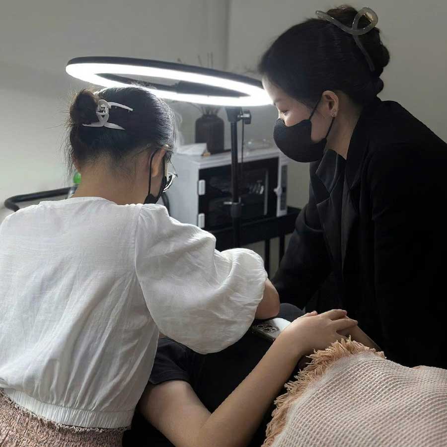 Khóa học Phun môi nâng cao kim Magnum - 4