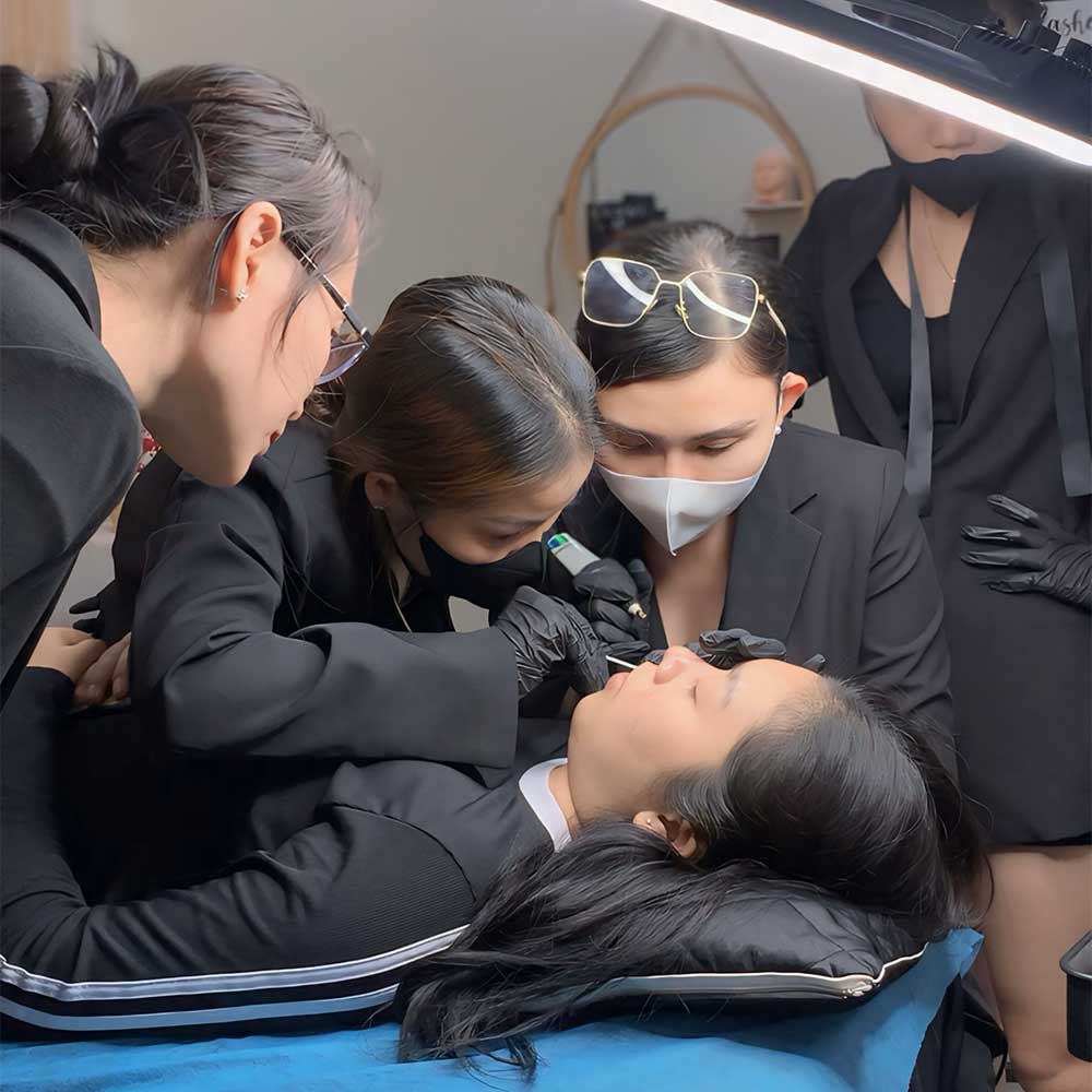 Khóa học Phun môi nâng cao kim Magnum